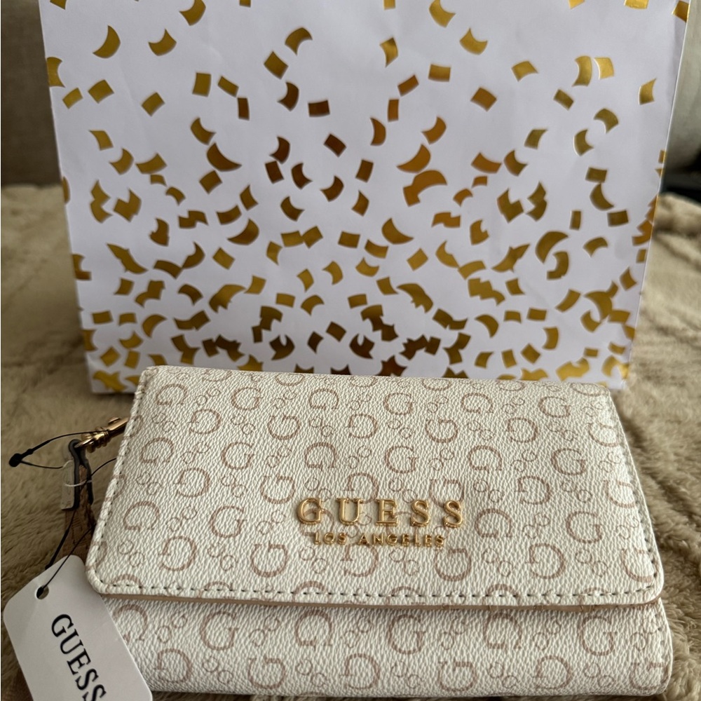 GUESS White and Gold Women's Wallet